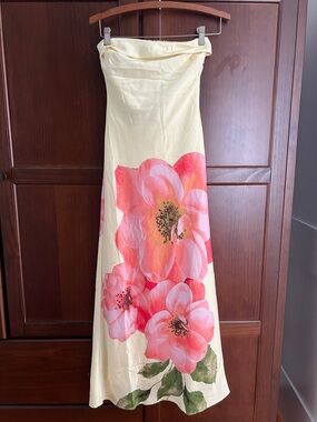 Sincerly Jules Floral Strapless Maxi Dress in yellows and Pinks XS